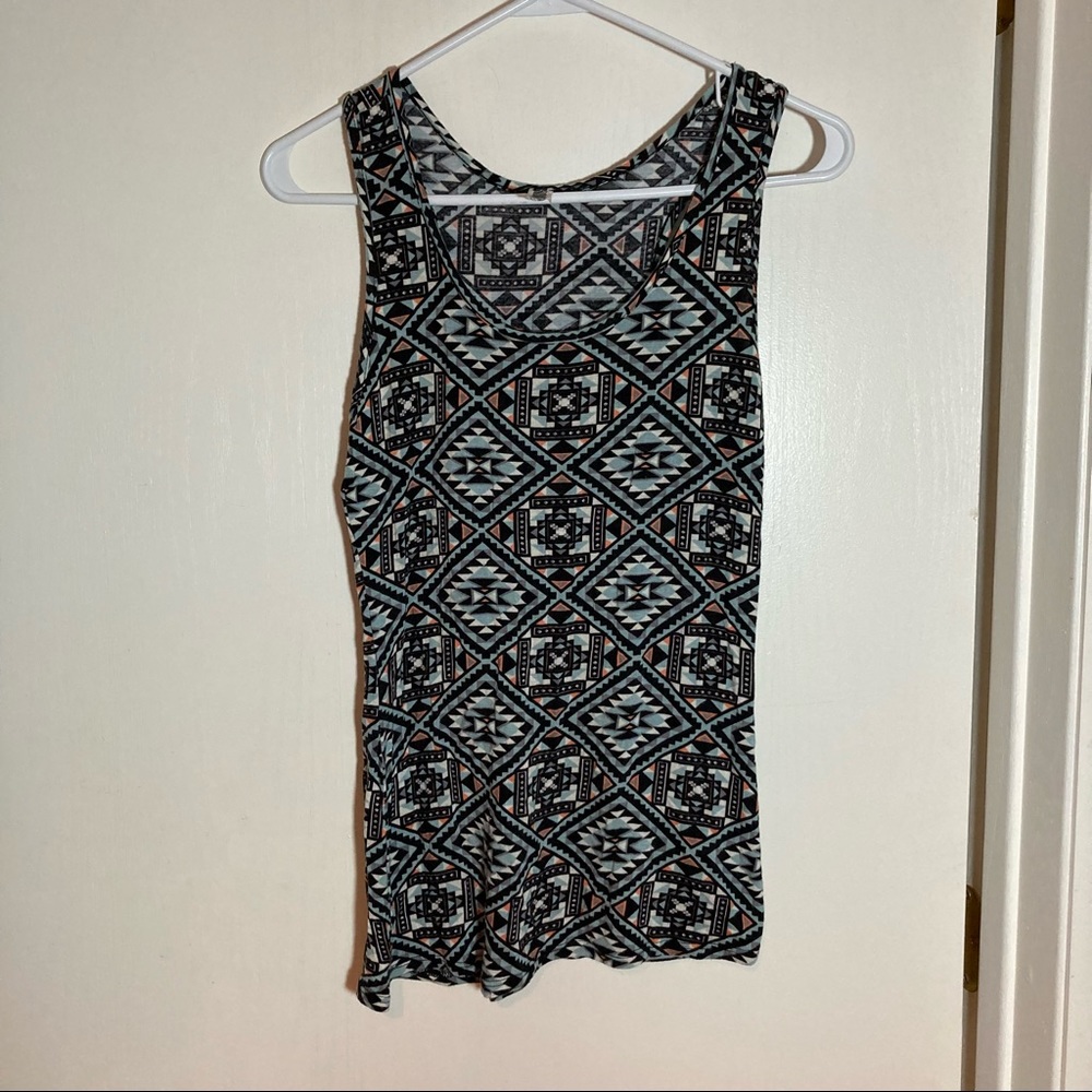 Buckle Aztec tank medium‎